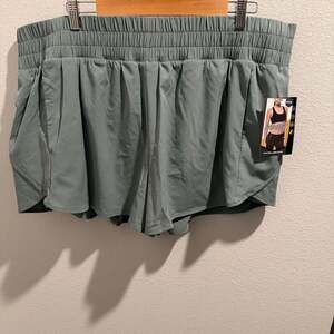Avia Women's Plus Size Bike Liner Running Shorts with Zipper Pocket, Gray Sage